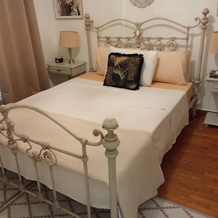 Lejlighed Ellas V Apartment
